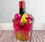 "CUBO DORADO CON VINO Y BOMBONES"